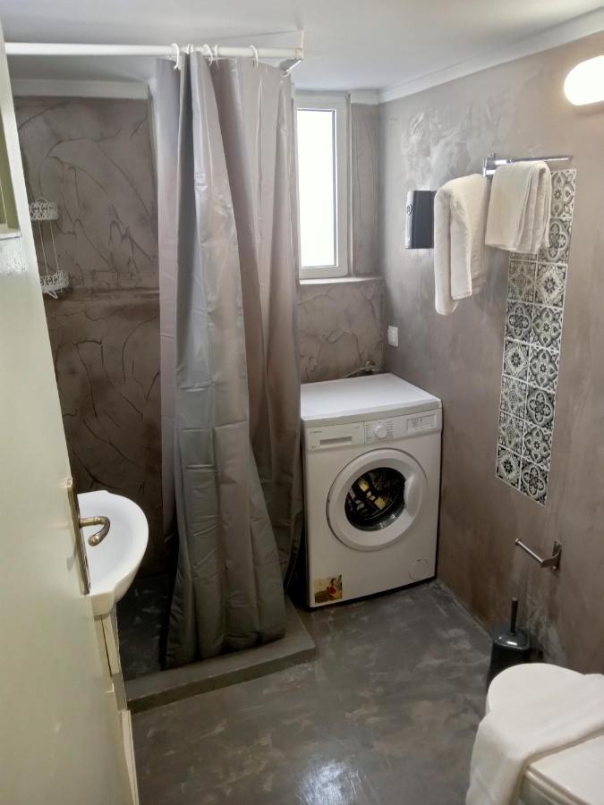 Koukaki-Acropolis Roomy With A Private Veranda Apt. เอเธนส์ ภายนอก รูปภาพ